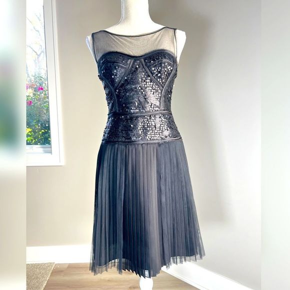 Black Tulle Cocktail Formal Party Dress BCBGMaxazria - Picture 5 of 8